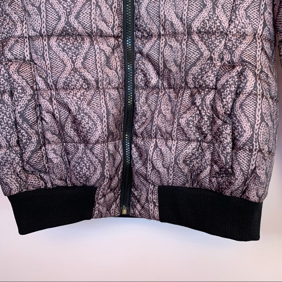 NEW, Women's Puffer Jacket, Small - Picture 3 of 12